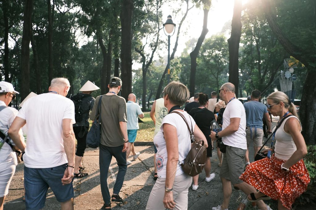 En voyage organisé, 73% des gens font ce choix — et la moitié le regrettent