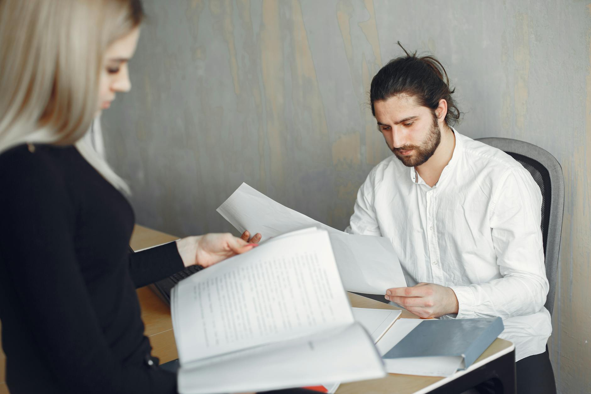 Ignorer vos droits au travail vous protège moins que la loi