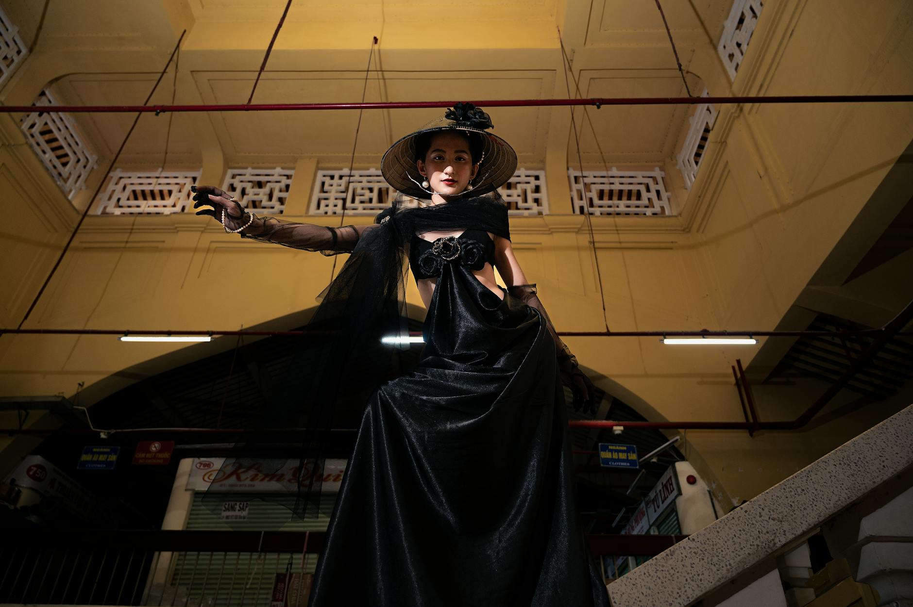 La mode a 75 000 ans — et elle vous ressemble plus que vous ne croyez