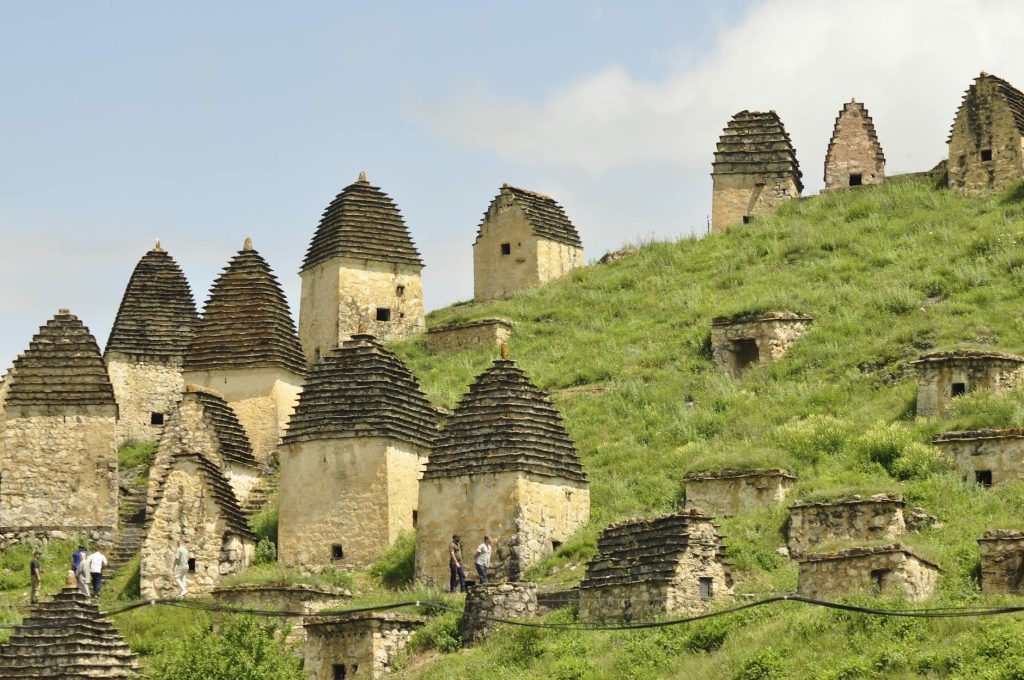 Les 5 idées reçues sur le voyage culturel qui vous font passer à côté de l'essentiel