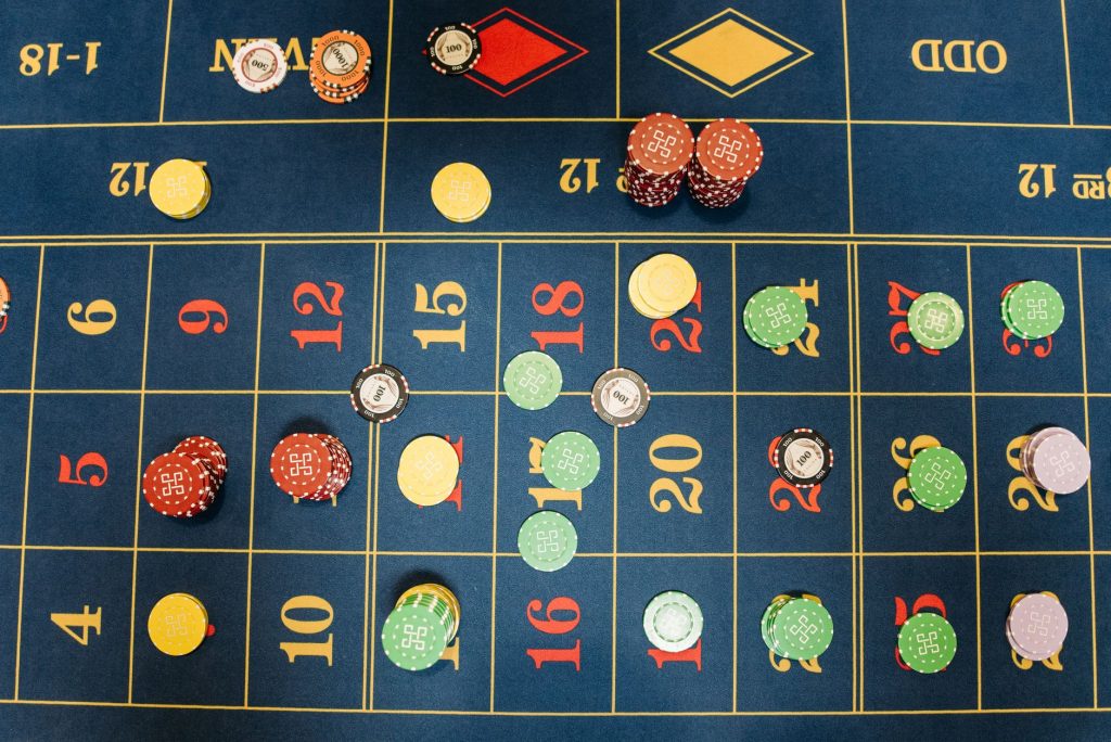 Jeux de casino en ligne : les règles pour gagner sans se ruiner
