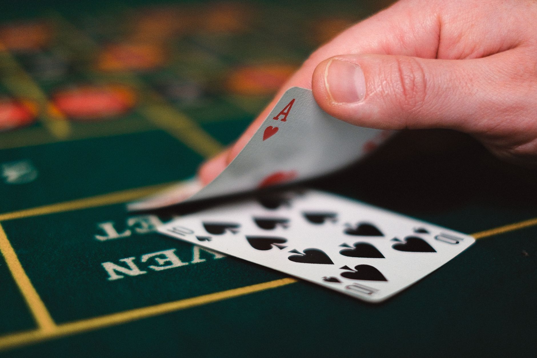 Stratégie casino en ligne : les pratiques pour durer sans brûler sa bankroll